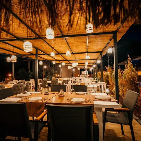 Homestay Selimiye Thales